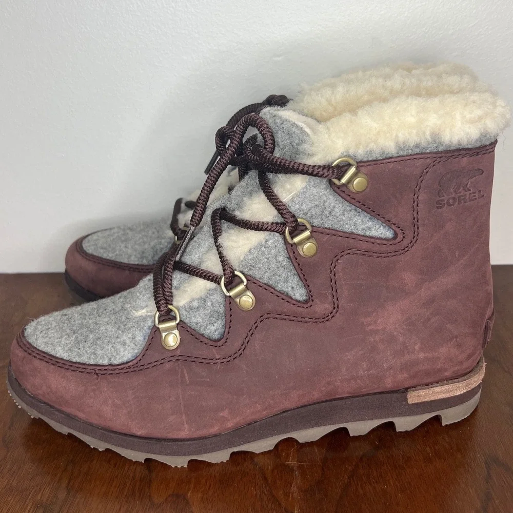 SOREL Sneakchic Alpine Suede Wool Lace Up Fur Lined Ankle Boot Burgundy Womens 8